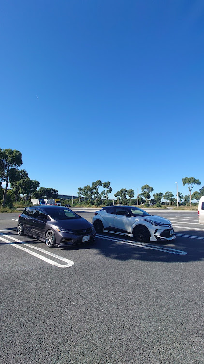 C-HRの富士スピードウェイ・行きたかった場所・密会・ピンフェス・ちびレイに関するカスタム事例の投稿画像2枚目