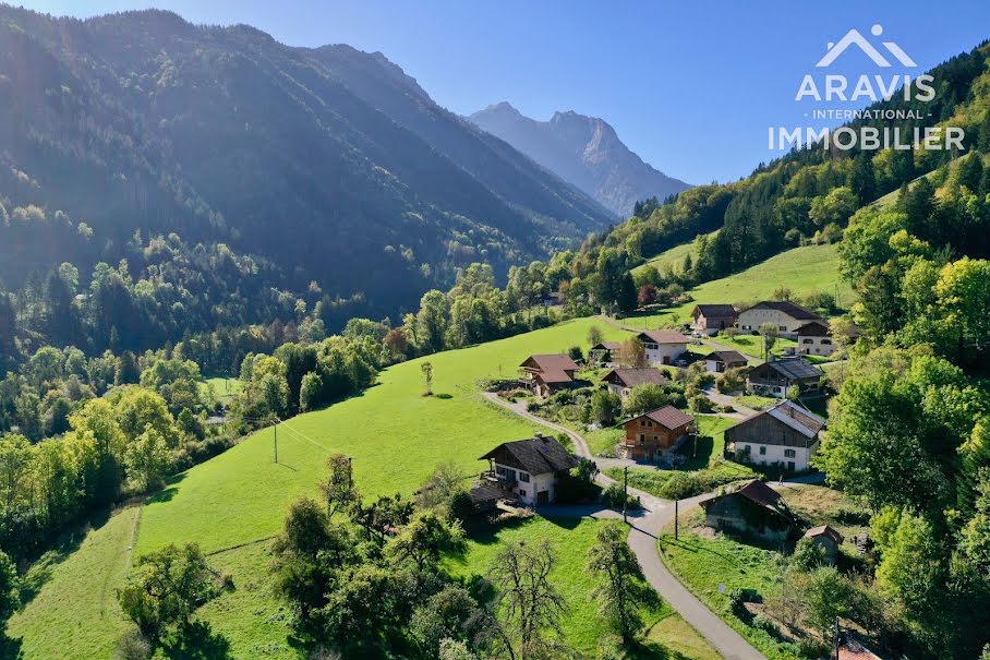 Vente terrain  1770 m² à Thônes (74230), 260 000 €