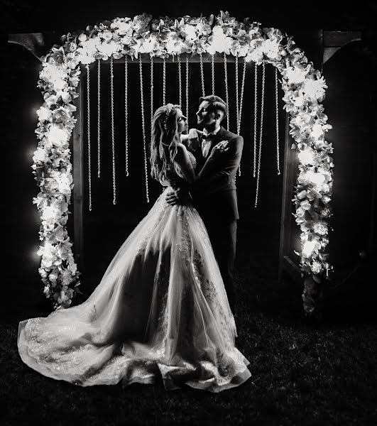 Wedding photographer Dmitriy Oleynik (dmitriyoleinik). Photo of 11 November 2018