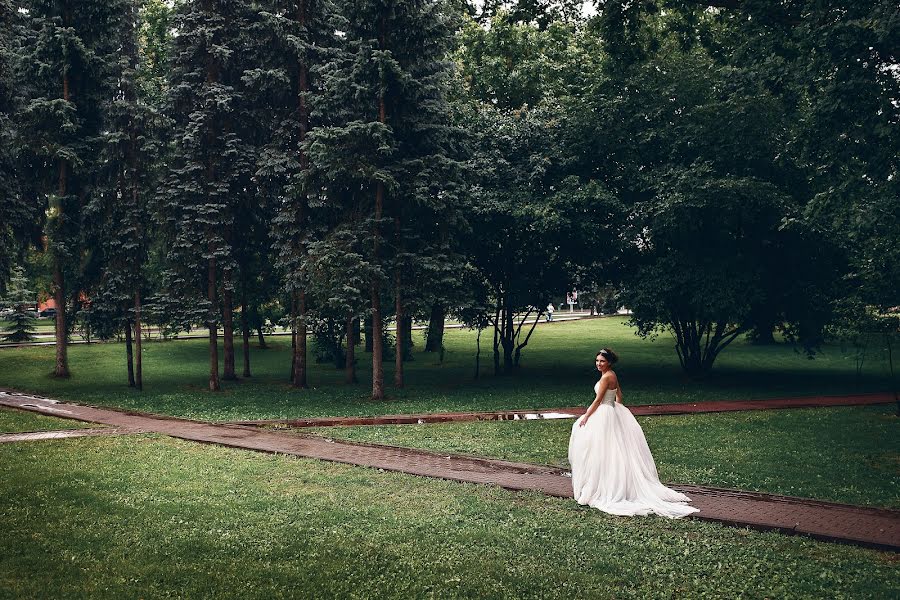 Fotograful de nuntă Aleksandr Bulenkov (bulenkov). Fotografia din 4 august 2016