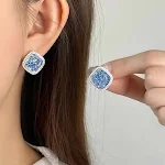 Rhombus Blue Ear Clip