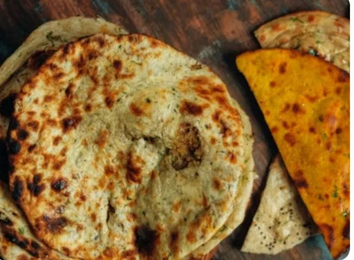 Amritsari Stuffed Kulcha