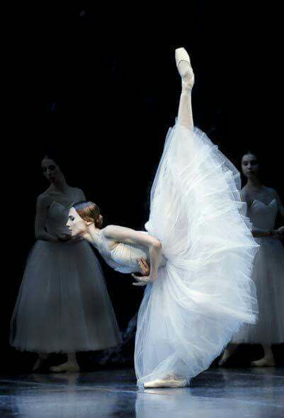 Svetlana Zakharova ( Bolshoi Ballet) in "Giselle">> | DANZA ...