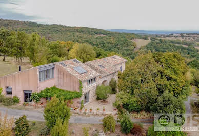 Maison avec piscine 1