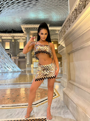 Title 3, Color Matching Sequin Outer Wear Vest Suit. Ele...