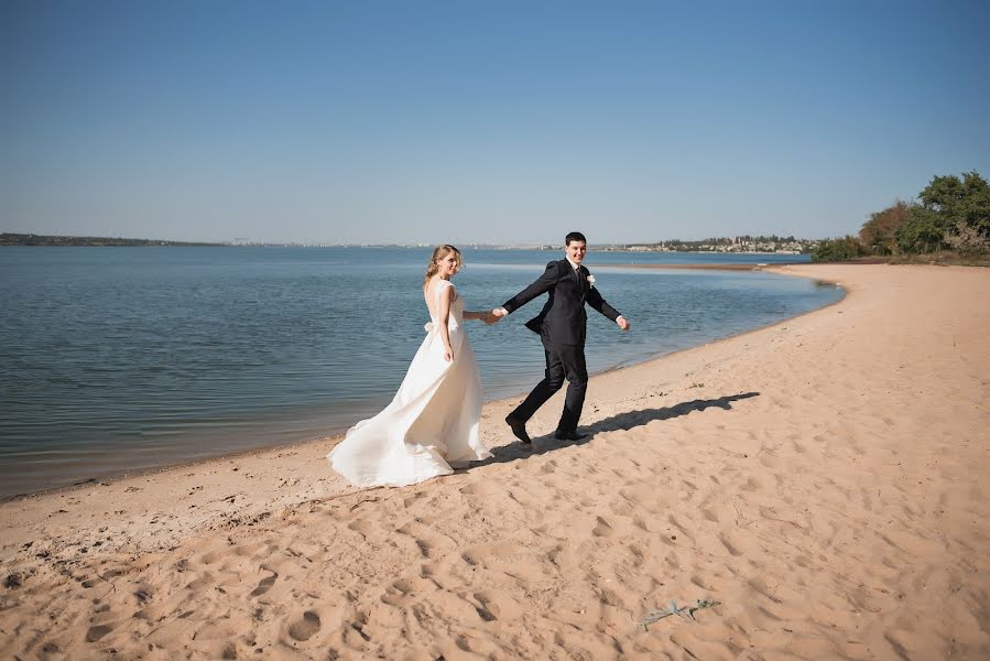 Fotógrafo de casamento Galina Kisіl (galakiss). Foto de 2 de fevereiro 2018