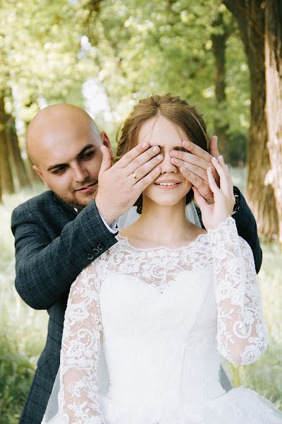 Wedding photographer Viktoriya Volosnikova (volosnikova55). Photo of 29 April 2019
