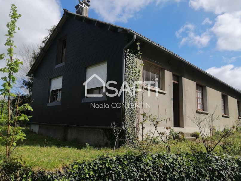 Vente maison 5 pièces 92 m² à Carantilly (50570), 97 000 €