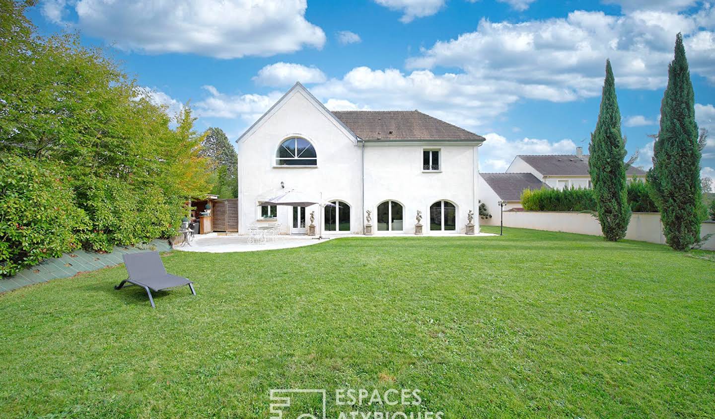 House with terrace Boissise-la-Bertrand