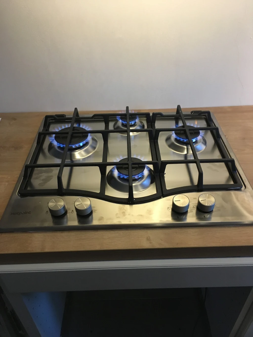 Album cover: Hob installation 