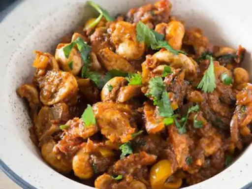 Tawa Mushroom Masala