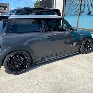 ミニ ハッチバック JCW