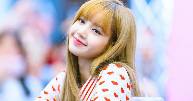 Lisa (Blackpink) được biết đến với ngoại hình như một cô búp bê sống