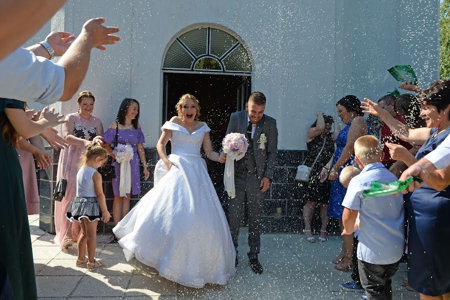 Fotógrafo de casamento Sasa Rajic (sasarajic). Foto de 30 de dezembro 2021