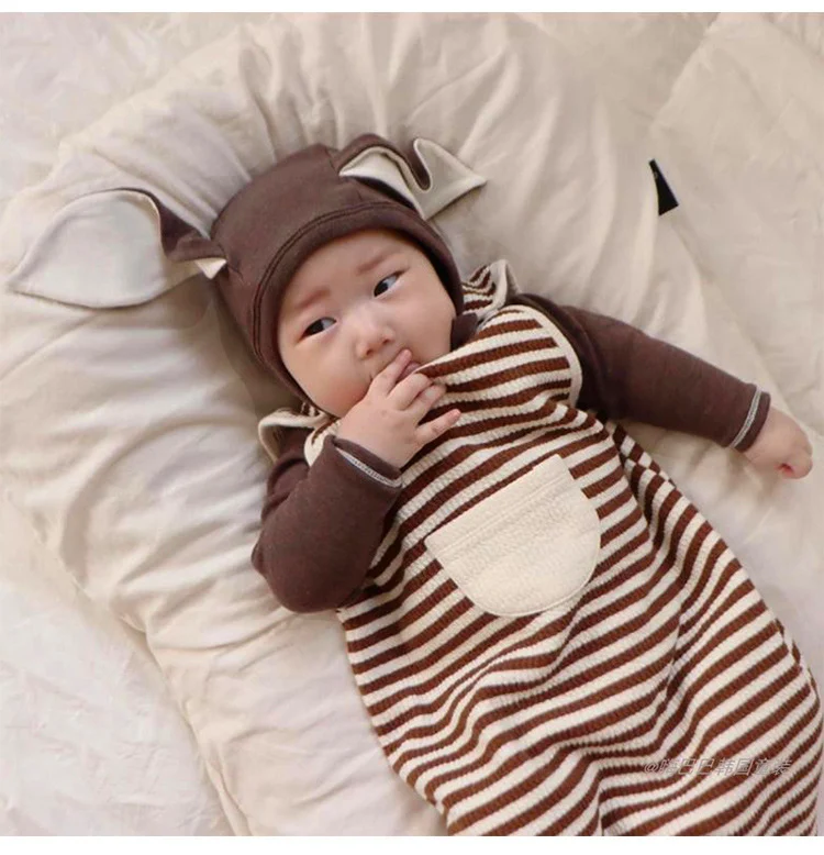 Baby konijnenoren buikband driehoek jumpsuit broekpak, schattig en comfortabel, ideaal om in te spelen en te slapen, zacht en lief.