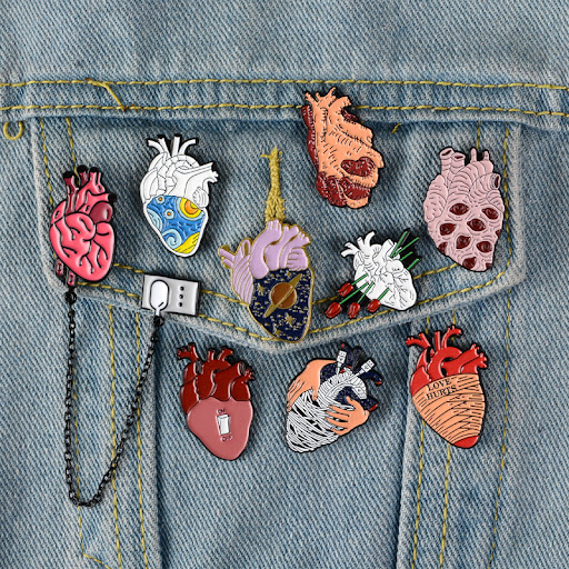 Title 16, Cartoon Creative Alloy Heart Series Brooch An a...