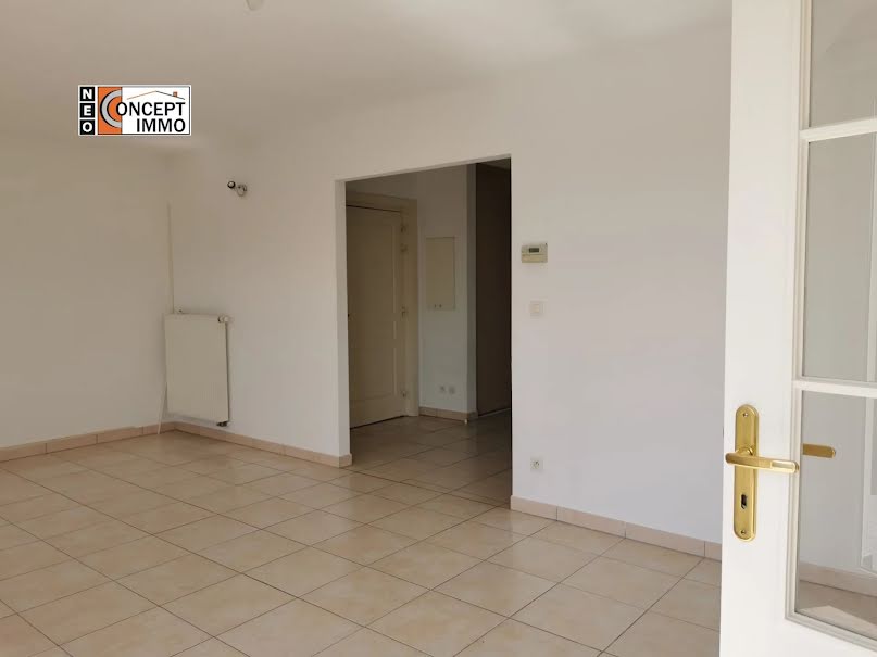 Location  appartement 3 pièces 70.09 m² à Weitbruch (67500), 840 €