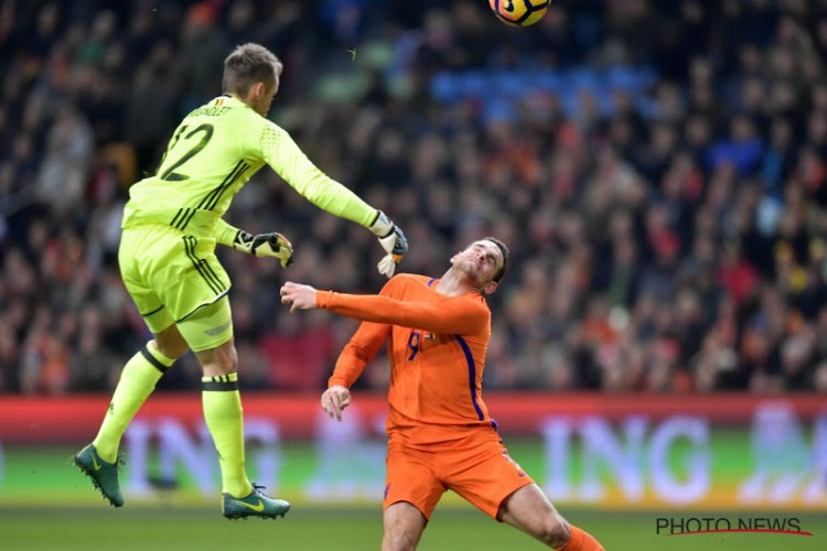 Mignolet slaat speler van Oranje letterlijk knock-out: "Écht? Ik zal eens horen hoe het met hem gaat"