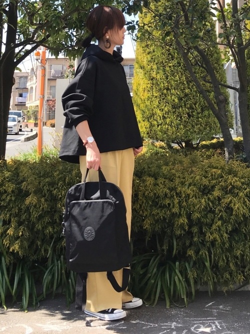 カメラ女子のおしゃれファッション 21 撮影の邪魔にならない動きやすい服装 Trill トリル