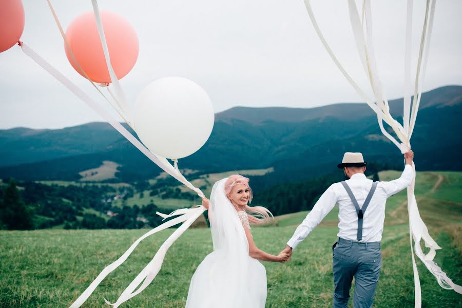 Fotógrafo de bodas Viktoriya Litvinov (torili). Foto del 8 de diciembre 2015