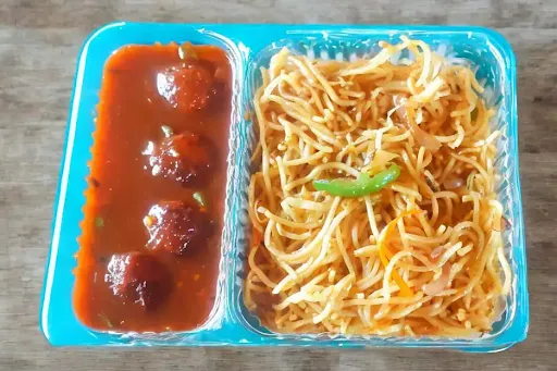 Veg Manchurian With Noodles