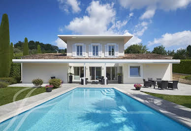 Maison avec piscine 3