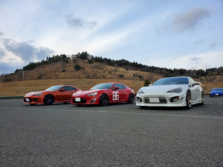 86の86BRZ乗りと繋がりたい・86 zn6・オレンジメタリック・地道にコツコツ・86BRZ STYLE2025に関するカスタム事例の投稿画像4枚目