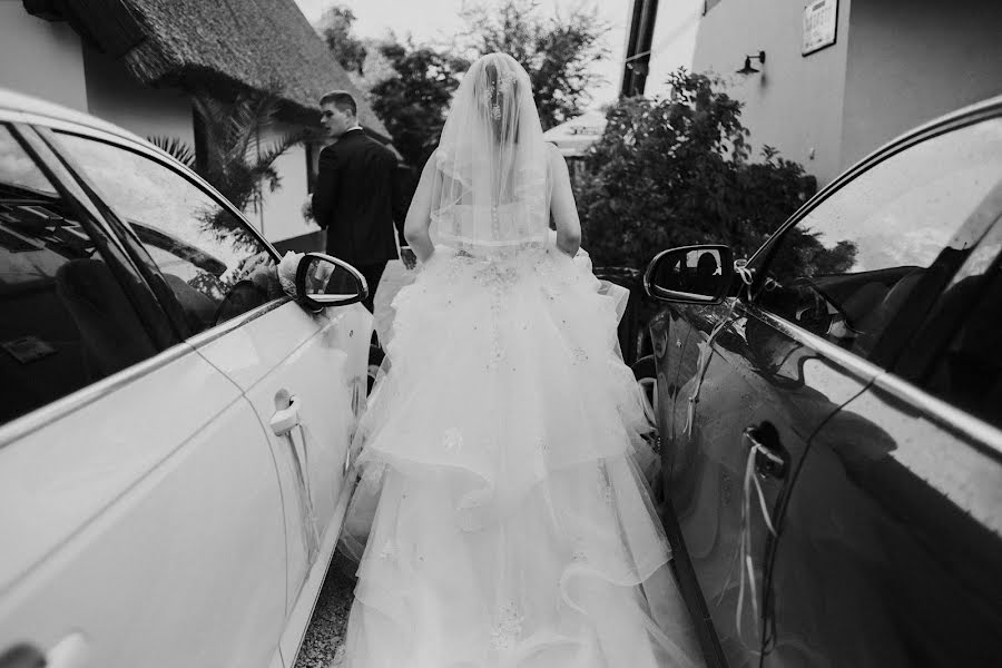 Wedding photographer Gergely Várnai (happymomets). Photo of 30 July 2018