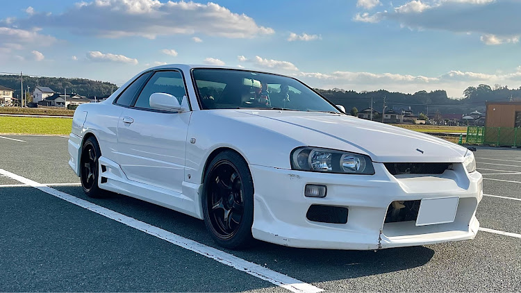 スカイラインのあけましておめでとうございます・今年もよろしくお願いしますに関するカスタム事例の投稿画像1枚目