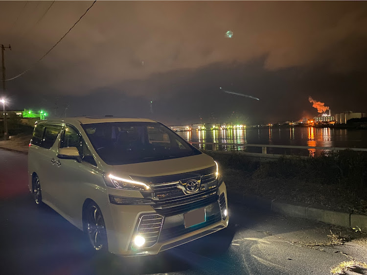 ヴェルファイアの八戸市・ヴェルファイア30系・ドライブ・夜輝車杯に関するカスタム事例の投稿画像1枚目
