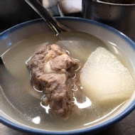 灶頂 原汁排骨湯,高麗菜飯