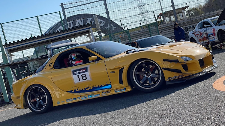 シビックタイプRの歴代のホイール見てみたい・RAYS VOLKRACING・TWS・ENKEIに関するカスタム事例の投稿画像3枚目