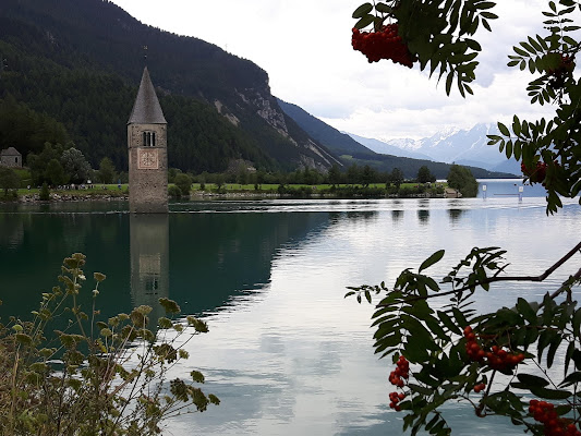 Il lago di Resia e l'Ortles di joysphoto