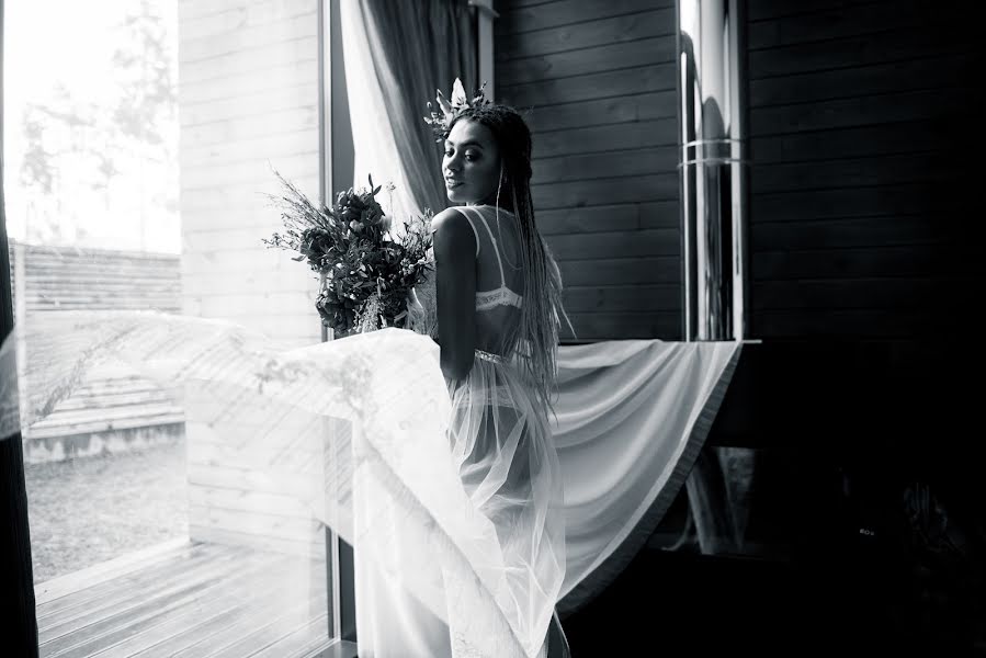 Fotógrafo de bodas Olga Svetlaya (svetlaya). Foto del 5 de abril 2019