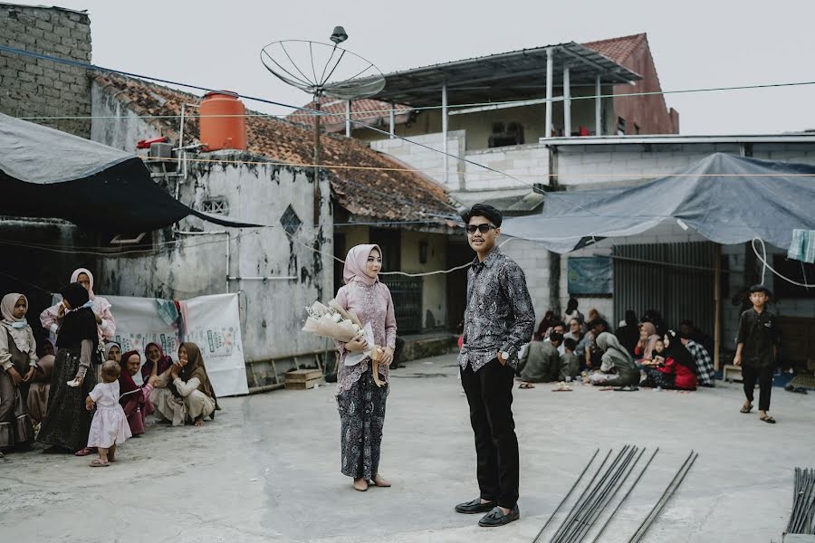 Fotógrafo de casamento Denden Syaiful Islam (dendensyaiful). Foto de 15 de setembro 2021