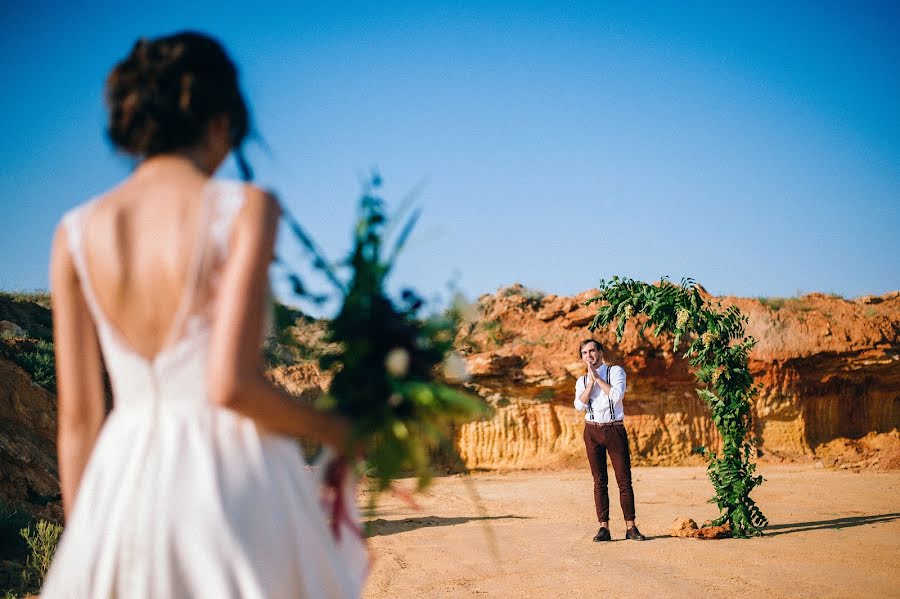 Fotógrafo de casamento Valentina Pakosh (pakoshvalentina). Foto de 26 de julho 2018