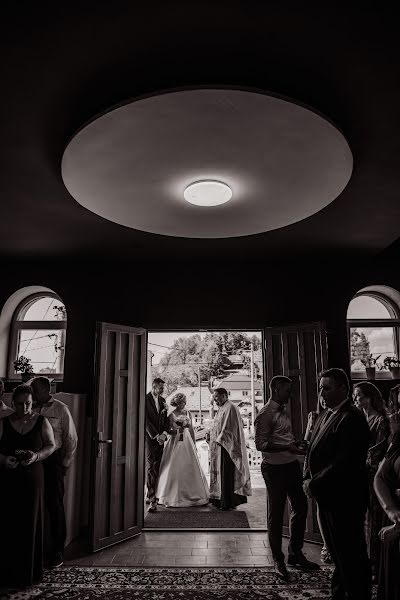 Fotógrafo de casamento Roman Romančák (rrart). Foto de 1 de março