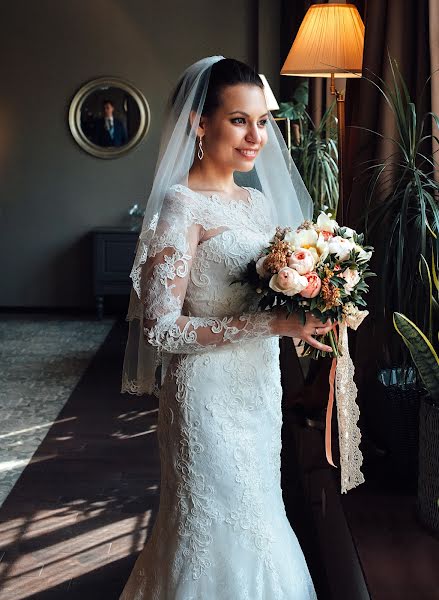 Wedding photographer Vitaliy Lozovoy (photovetal). Photo of 30 April 2015