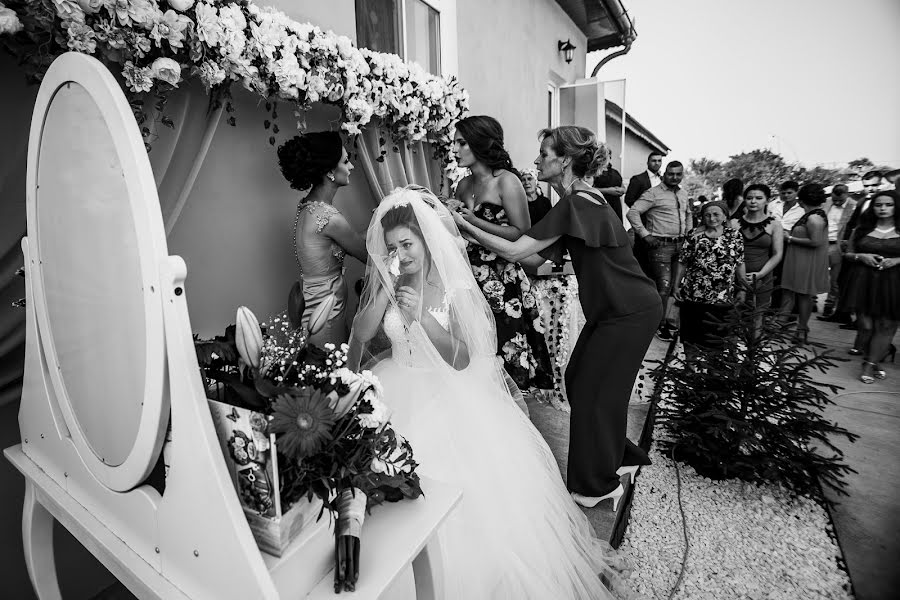 Wedding photographer Calin Vurdea (calinvurdea). Photo of 1 December 2019