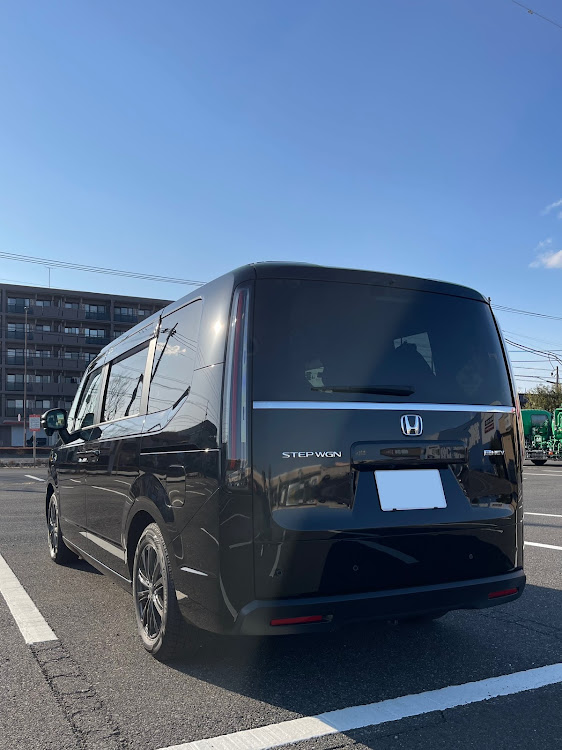 ステップワゴンのステップワゴン・ポリッシュ・研磨作業に関するカスタム事例の投稿画像1枚目