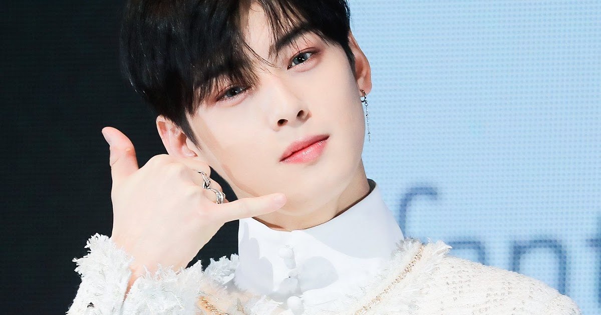 ASTRO's Cha Eunwoo Reveals His Ultimate Ideal Type Out Of All