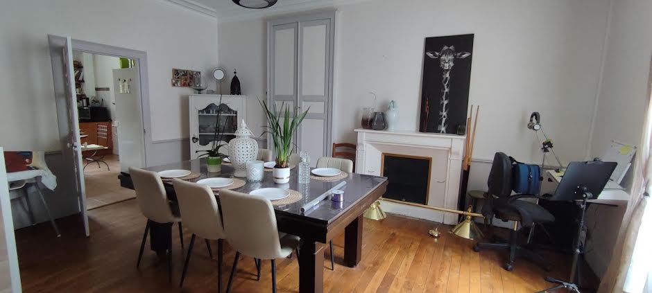 Vente maison 7 pièces 281 m² à Saint-Victor-en-Marche (23000), 462 600 €