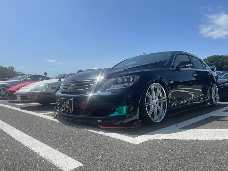 LSのLS460・USF40・美浜PAオールジャンルオフ会に関するカスタム事例の投稿画像1枚目