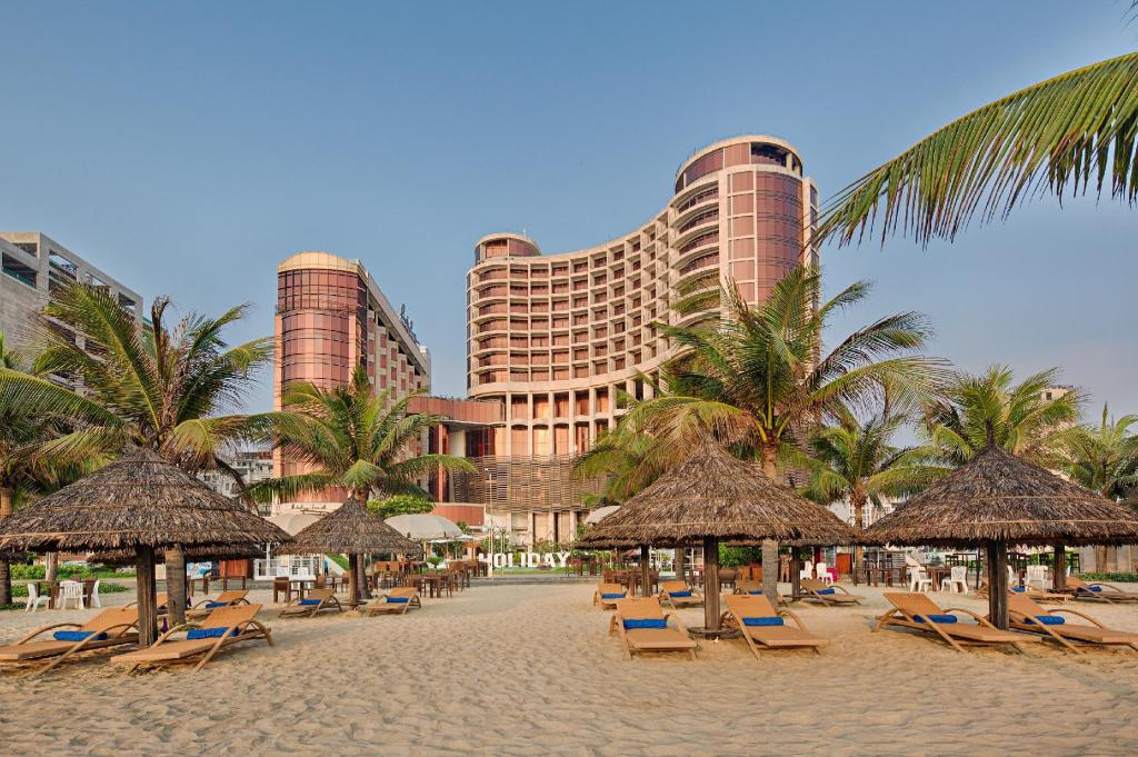 Holiday Beach Danang Hotel