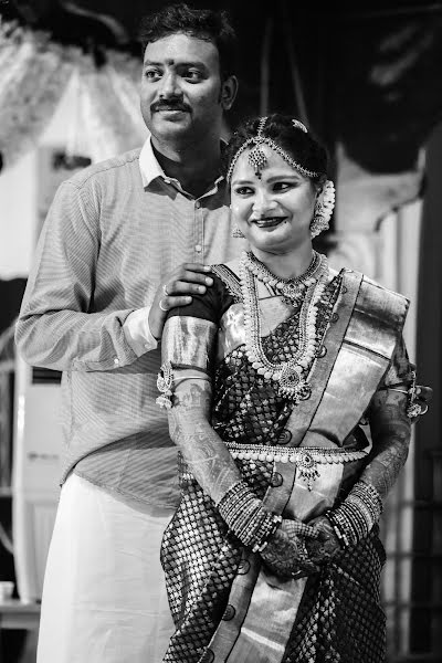 Wedding photographer Dhenesh Kuduva (retrocandids). Photo of 9 December 2020