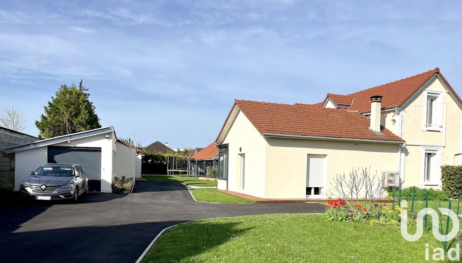 Vente maison 7 pièces 307 m² à Sainte-Savine (10300), 615 000 €