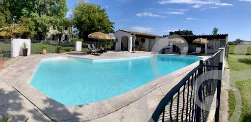 Propriété avec piscine 5