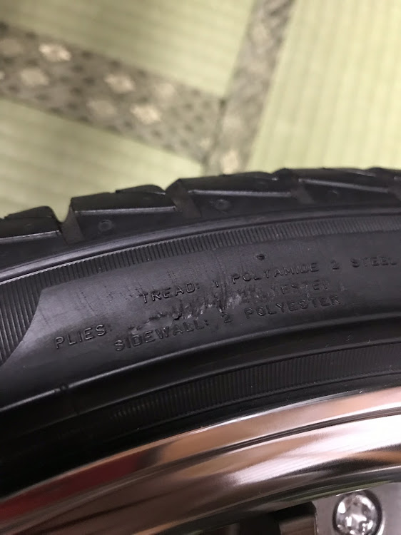 セレナのwork・19インチ・縁石・中古ホイール・C27に関するカスタム事例の投稿画像2枚目