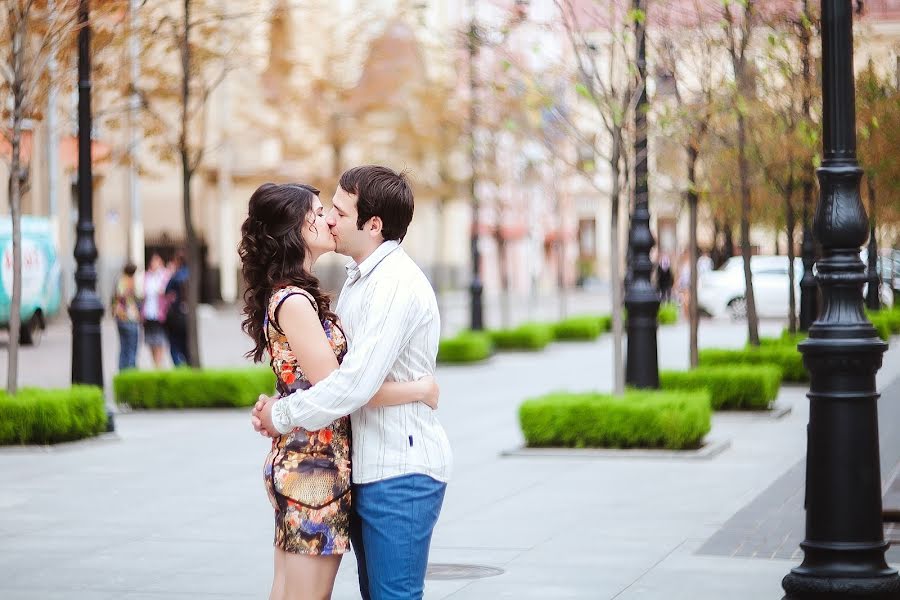 Fotógrafo de casamento Anastasiya Novikova (akao). Foto de 1 de junho 2014