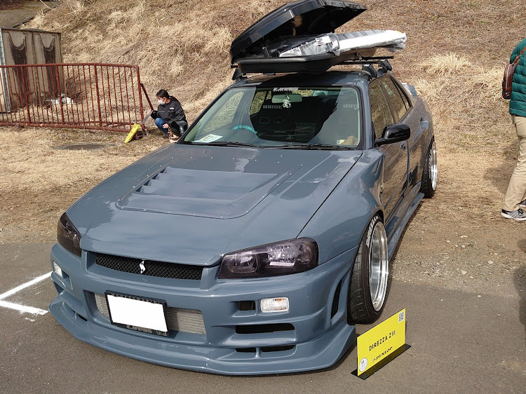 エルグランドの3月もよろしくお願いします・34祭り・富士スピードウェイに関するカスタム事例の投稿画像3枚目